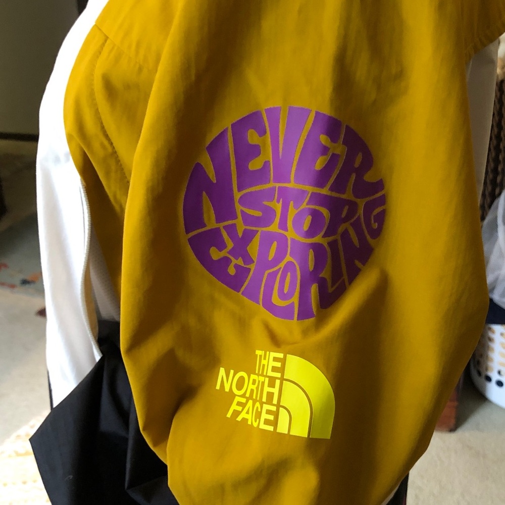 The North Face Trailwear Wind Whistle jacket
